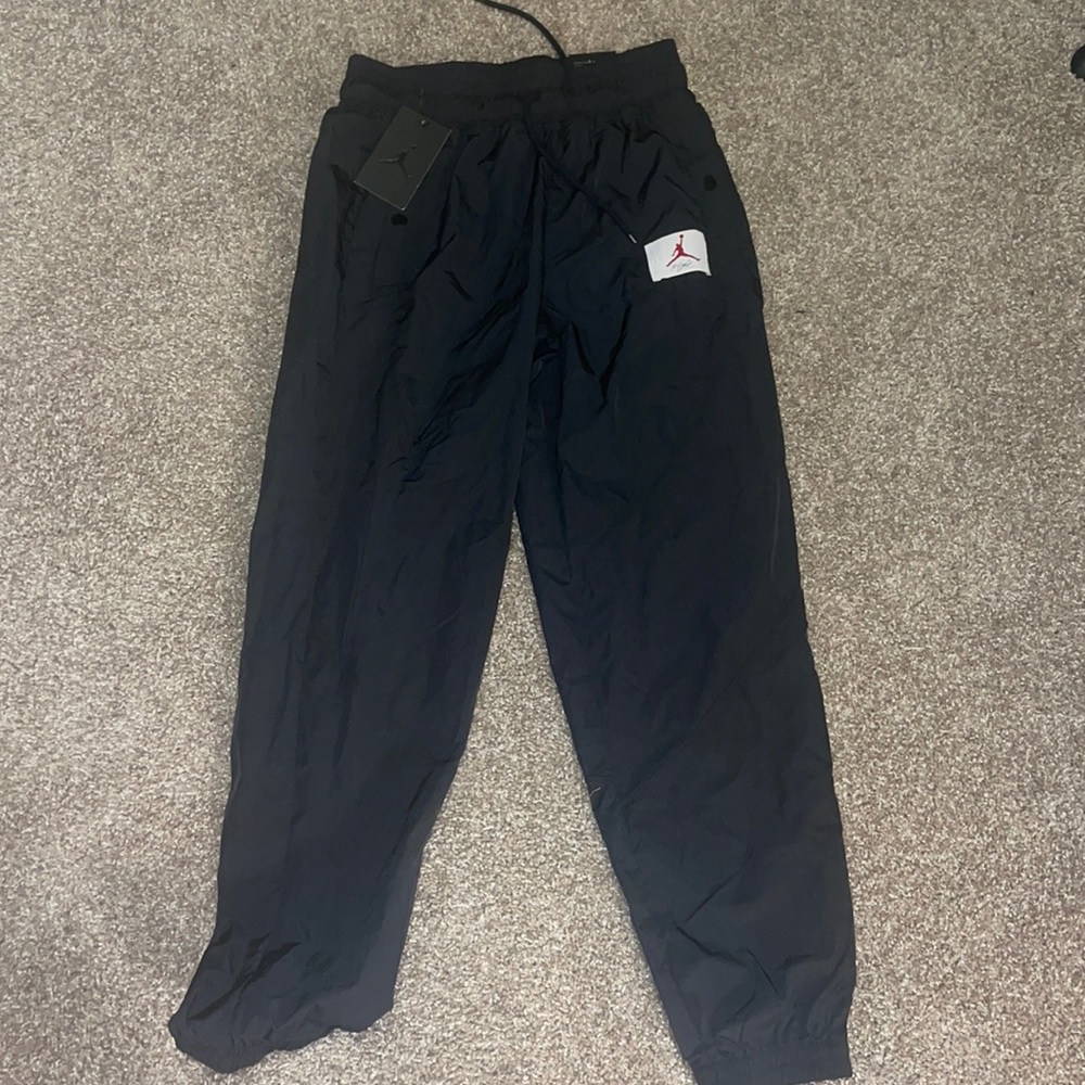 Jordan Windbreaker pants
